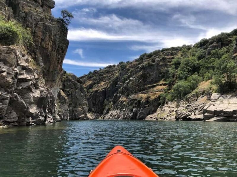 From Valencia: Hike and kayak tour through the Júcar Gorge - Key Points