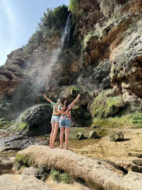 From Valencia: Hot Springs + Waterfalls + Surprise Stop - FAQs