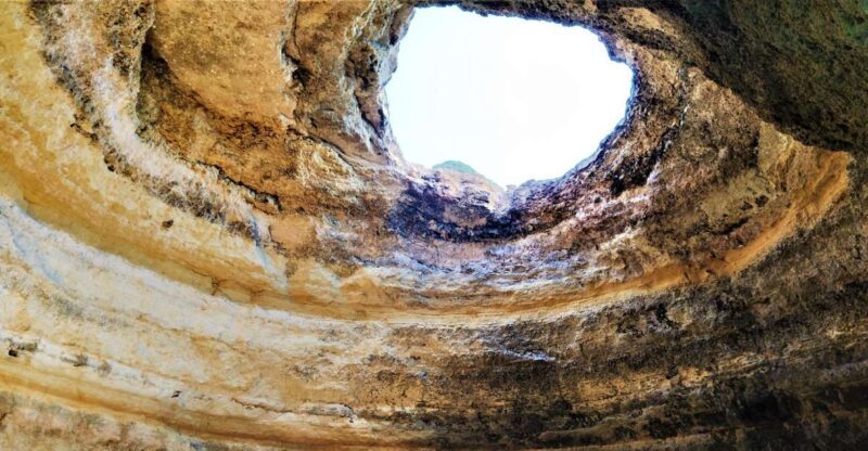 From Vilamoura: 2.5-Hour Benagil Cave and Dolphins Boat Tour - From Vilamoura: 2.5-Hour Benagil Cave and Dolphins Boat Tour