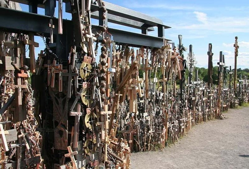 From Vilnius: Anykiai & The Hill of Crosses Day Trip - Exploring the Highlights of the Tour