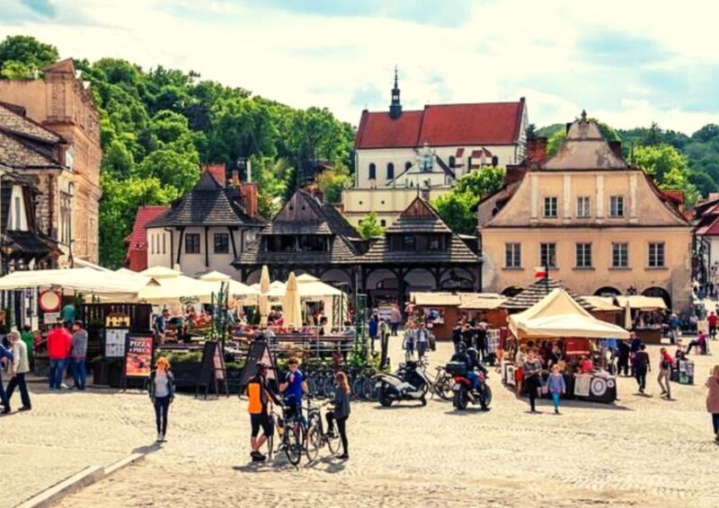 From Warsaw: Kazimierz Dolny Day Tour with Lunch - Discovering Kazimierz Dolny’s Historic Heart