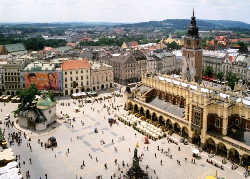 From Warsaw: Krakow Guided Private Tour with Transport - What to Expect from Your Krakow Day Trip