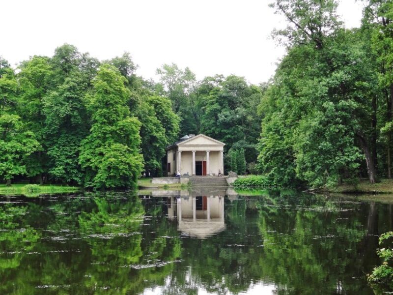 From Warsaw: Mazovian gardens & palaces full day tour - The Sum Up