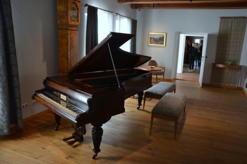From Warsaw: Tour to Chopin's Birthplace - elazowa Wola - What Makes This Tour Stand Out?
