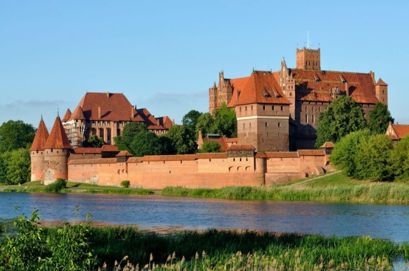 From Warsaw: Tour to Malbork Castle and Gdansk or Sopot - Who Should Book This Tour?