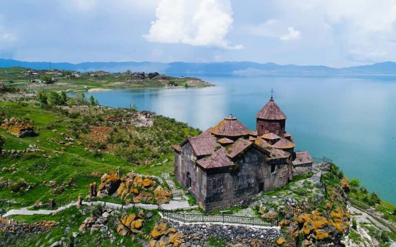 From Yerevan: Off-Road and Horseback Riding Adventure Tour - Key Points