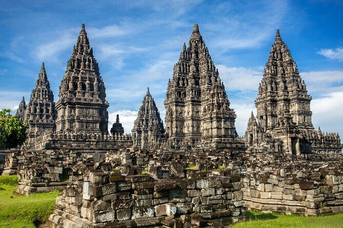 From Yogyakarta: Borobudur &Prambanan-Bromo-Waterfall-Ijen 6 Days - Key Points
