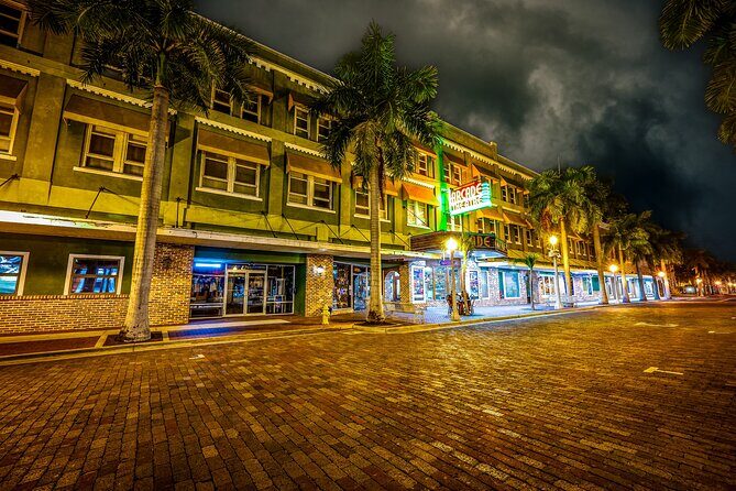 Ft. Myers Ghosts Tour by US Ghost Adventures - A Closer Look at the Ft. Myers Ghosts Tour