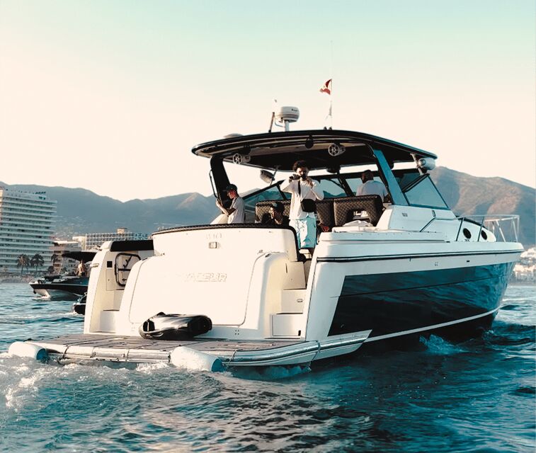 Fuengirola : Luxury cruise private yacht VIP sunset - FAQs