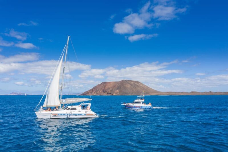 Fuerteventura : Catamaran excursion to Lobos Island - Setting Sail from Corralejo