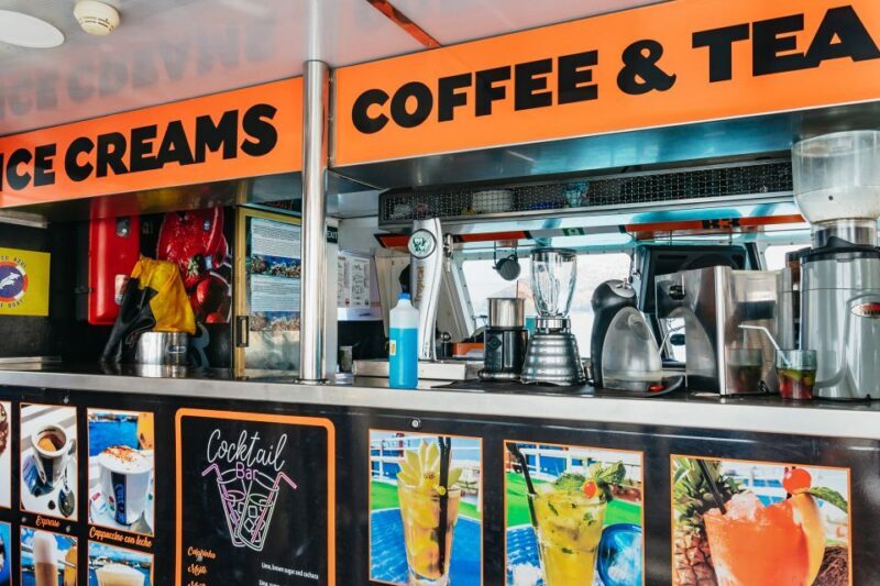 Fuerteventura: Glass Bottom Boat Cruise with Lunch & Drinks - FAQs