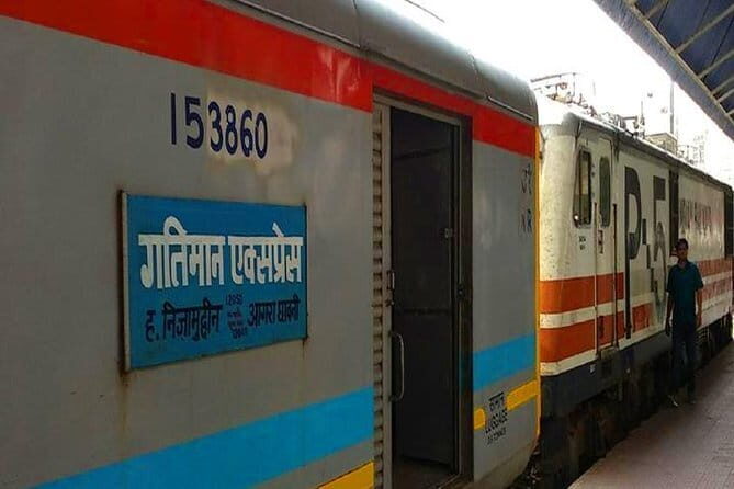 Full Day Agra Tour by Gatimaan Express Train - Key Points