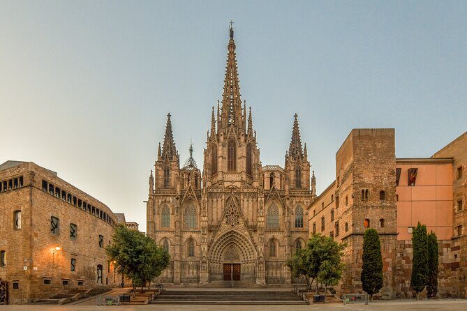 Full-Day Barcelona Tour by Sidecar Motorcycle - FAQ