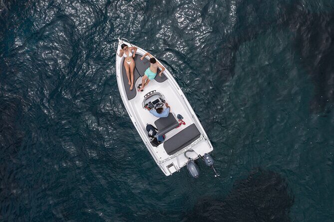 Full Day Boat Rental Without a License in Santorini - An In-Depth Look at the Santorini Self-Drive Boat Tour