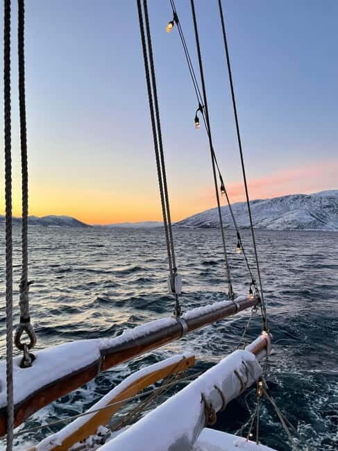 Full day boat trip by Hermes II to old trading post - Key Points