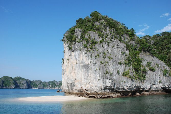 Full day boat trip with Cat Ba Captain Jack to Lan Ha Bay and Ha Long Bay - The Group Dynamic and Tips for a Smooth Experience
