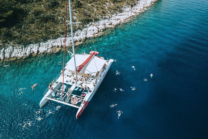 Full-Day Catamaran Cruise to Hvar & Pakleni Islands with Food and free Drinks - FAQ