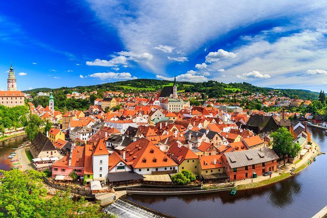 Full Day Cesky Krumlov Private Tour from Prague - The Experience in Detail