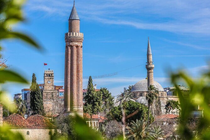 Full Day City Tour/2 Waterfalls, Boat Trip, Old Town - Authentic Insights from Past Travelers