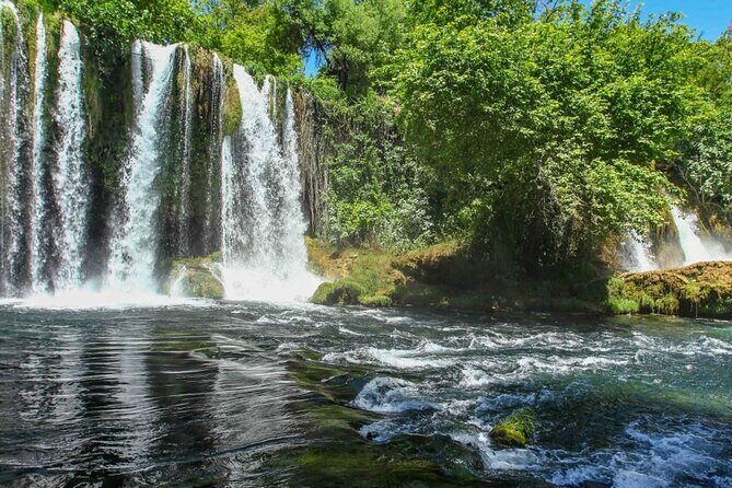 Full Day City Tour/2 Waterfalls, Boat Trip, Old Town - Who Should Consider This Tour?