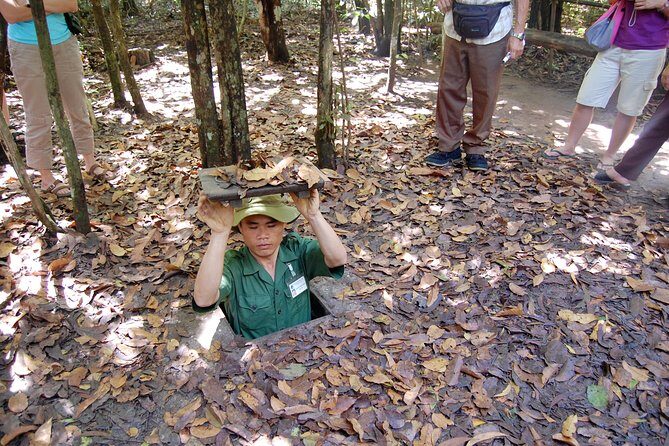 Full day Cu Chi Tunnels And Mekong Delta Guided Tour - Discovering the Cu Chi Tunnels: A Step Back in Time