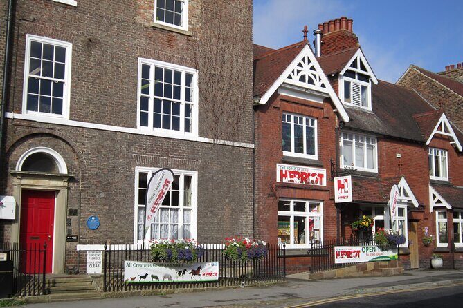 Full-Day Discovering All Creatures Great and Small Tour of Yorkshire - Key Points