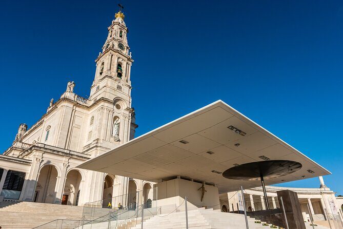 Full-day Fátima, Nazaré, and Óbidos Small-Group Tour from Lisbon - An In-Depth Look at the Itinerary