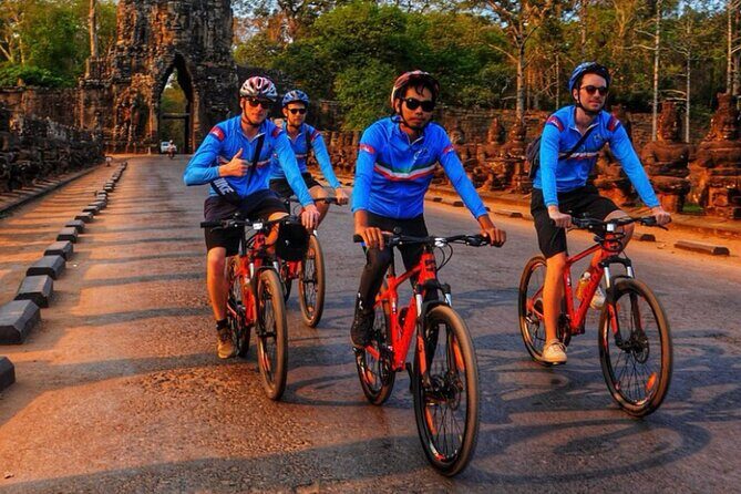 Full Day Guided Bike Tour in Angkor Wat and Siem Reap - Setting Expectations for This Full Day Bike Tour
