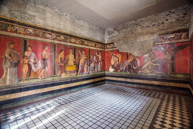 Full-Day Guided Tour in Pompeii, Sorrento and Amalfi Coast - Exploring Pompeii: Walk Through a Time Capsule