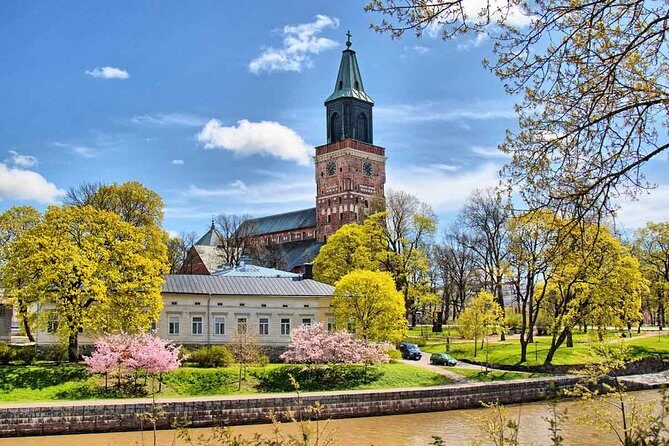 Full-Day Guided Turku and Castle Tour from Helsinki - First Impressions: Exploring Turku’s Historic Heart
