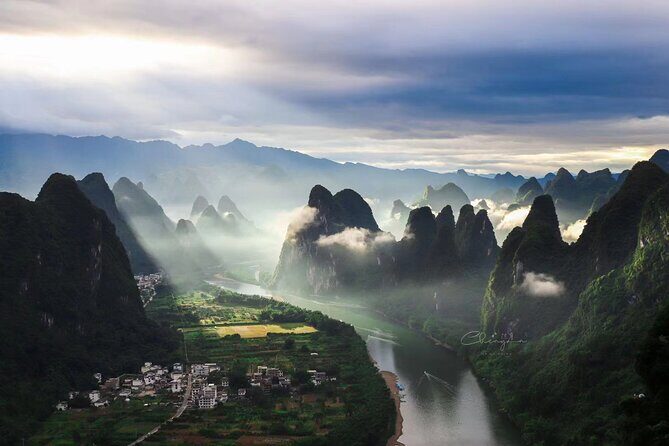 Full-Day Guilin Li-River Cruise and Yangshuo Xianggong hill Private Day Tour - Analyzing the Itinerary