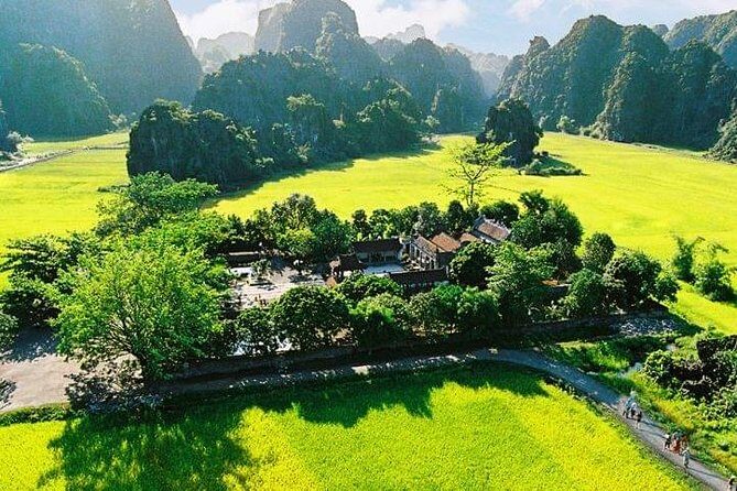 Full Day Hoa Lu and Tam Coc DELUXE Tour Including BUFFET Lunch - Who Should Book This Tour?