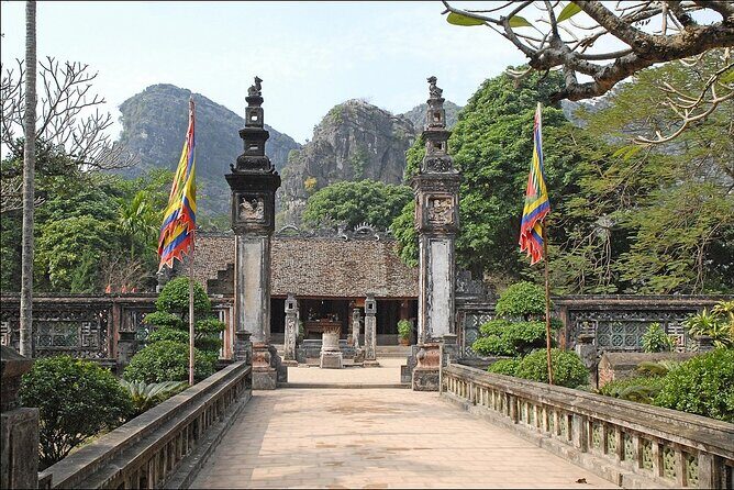 Full day Hoa Lu, Tam Coc and Mua Cave by Limousine from Hanoi - Why This Tour Is a Great Choice for Travelers