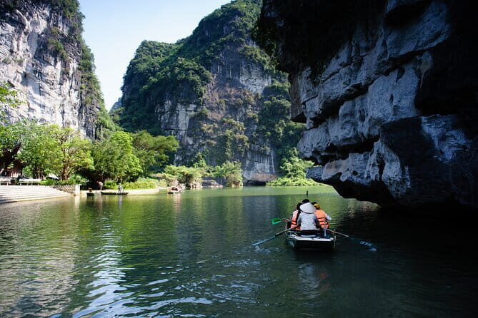 Full Day Impressions of Tam Coc and Hoa Lu - Practicalities and Personal Experience