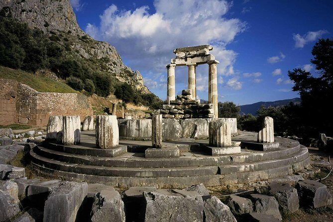 Full-day in Delphi: Explore one of the most famous archaelogical sites of Greece - The Sum Up