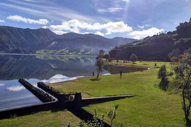 Full-Day Jeep Tour: Sete Cidades and Lagoa do Fogo - Exploring the Curves of São Miguel: An In-Depth Review