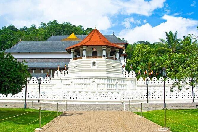 Full day Kandy City Tour by Tuk Tuk - The Itinerary in Detail