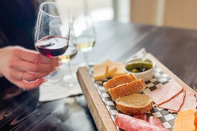 Full-Day Niagara-On-The-Lake Guided Wine and Charcuterie Tour - Who Should Book This Tour?