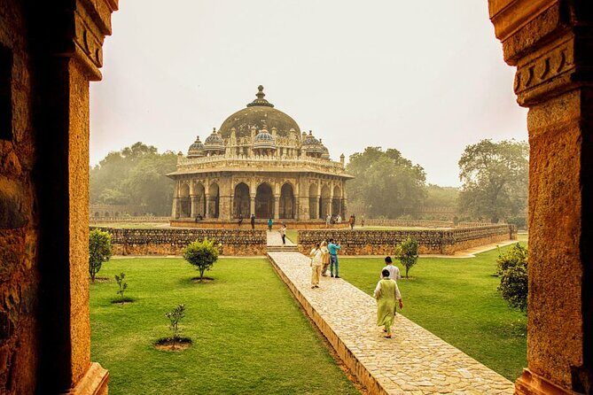 Full Day Old and New Delhi Private Tour with Guide - FAQs