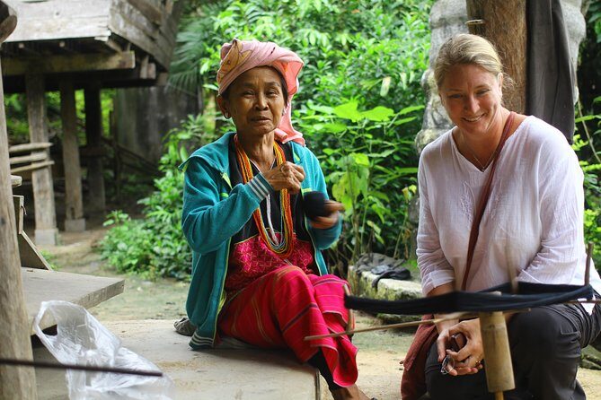 Full-Day Photography Tour in Chiang Mai - Visiting Baan Tong Luang: The Tourist Magnet