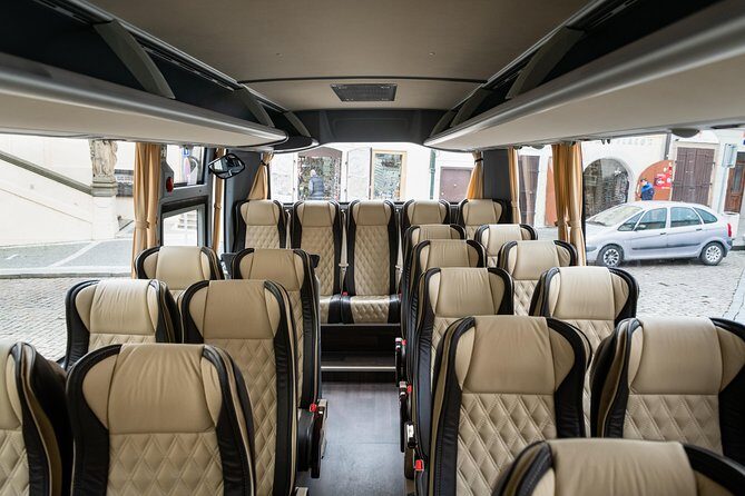 Full-Day Prague Tour with Prague Castle, Lunch and Vltava Cruise - An In-Depth Look at the Tour