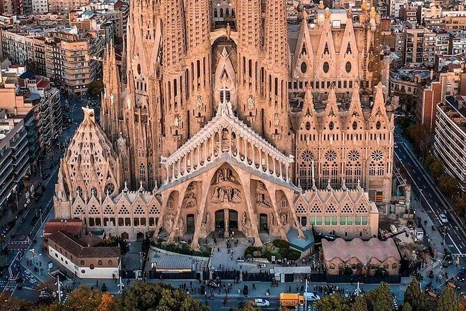 Full Day Private Barcelona City Tour - Key Points