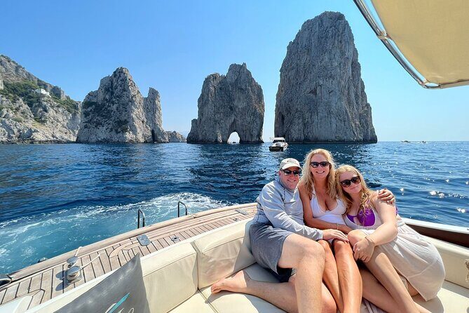 Full Day Private Boat Tour to Capri from Sorrento Coast - An In-Depth Look at the Experience