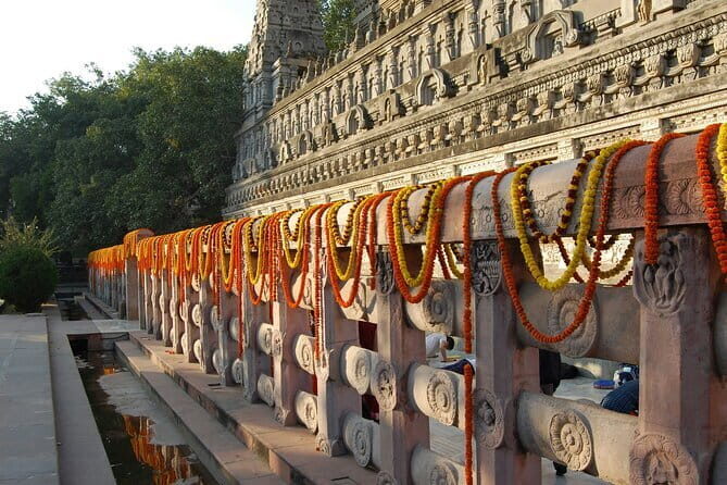 Full-Day Private Bodh Gaya Spirituality Tour from Varanasi - Key Points