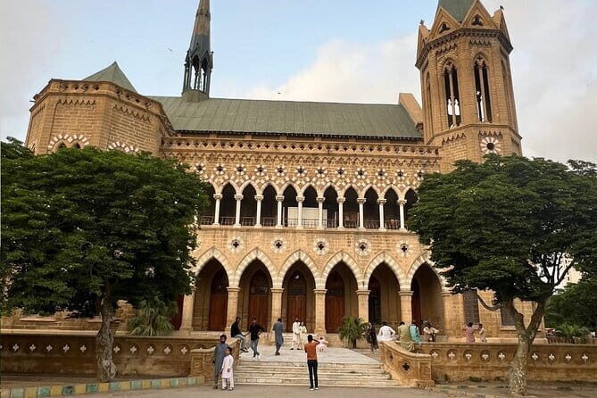 Full Day Private City Tour of Karachi - An In-Depth Look at the Full Day Private Karachi Tour