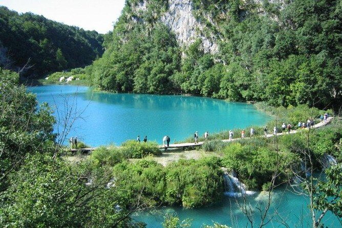 Full-Day Private Plitvice Lakes National Park roundtrip transfer from Split - Full-Day Private Plitvice Lakes National Park roundtrip transfer from Split