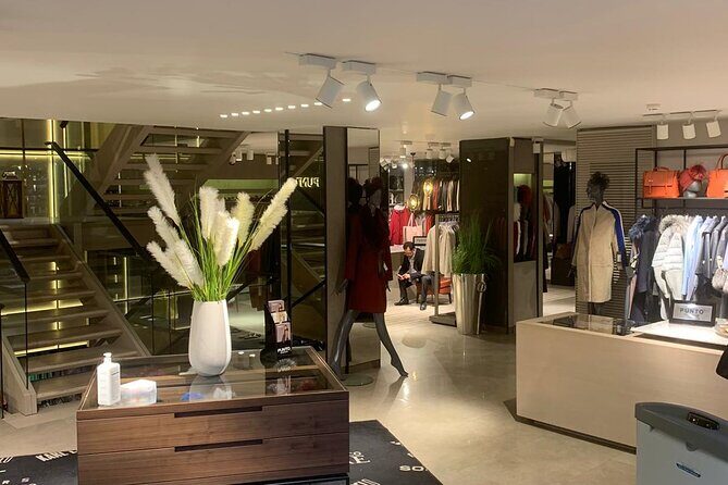 Full-Day Private Shopping Tour in Istanbul - Inside the Grand Bazaar