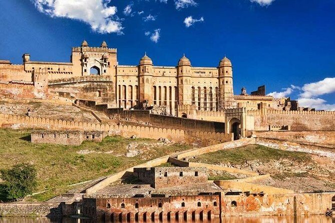 Full-Day Private Tour Heritage of Jaipur with Amber Fort - Discovering Jaipur: A Deep Dive into the Full-Day Heritage Tour