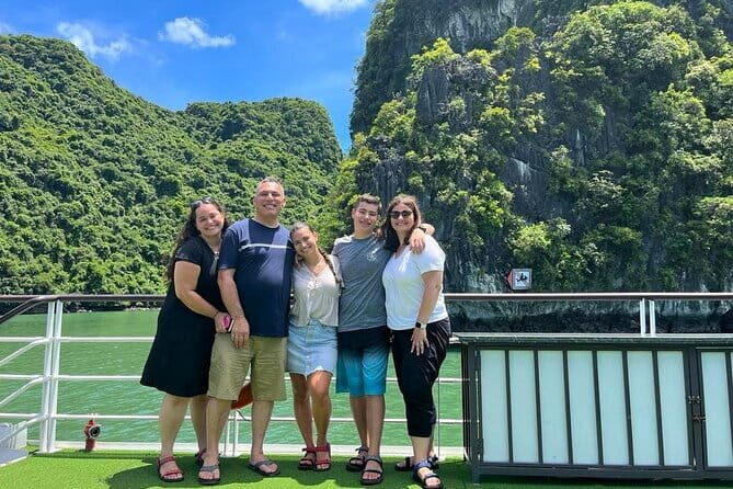 Full Day Private Tour in Halong with Lunch - FAQ