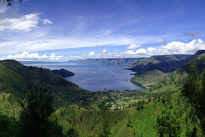 Full Day Private Tour in Lake Toba View and Karo Highlands From Medan City - Authenticity & Local Insights